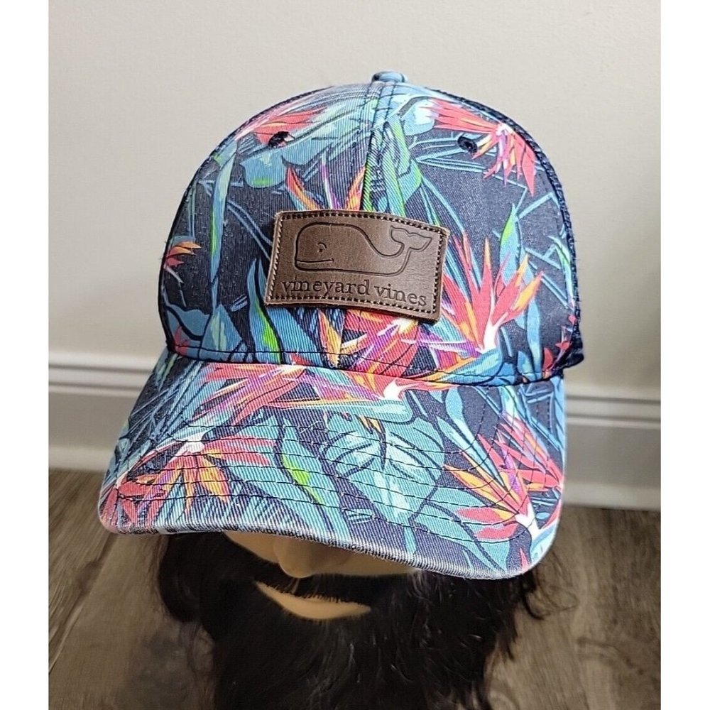 Vineyard Vines Men OS Colorful Floral Print Logo Trucker Hat Snapback Breathable